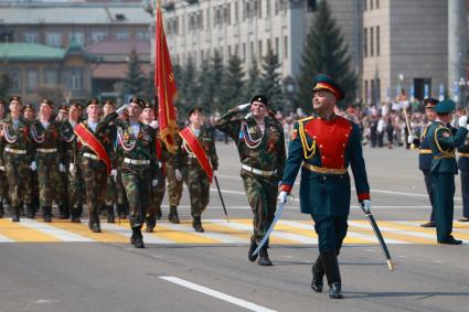 Красноярск. Военнослужащие на параде, посвященном 78-й годовщине Победы в Великой Отечественной войне.