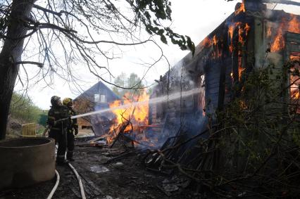 Голицинский городской округ. п.Татарки. Ликвидация пожара в частном жилом доме.