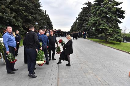 Москва. Во время похорон заместителя министра науки и высшего образования РФ Петра Кучеренко на Троекуровском кладбище.