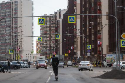 Ленинградская область. Город Кудрово. Вид на одну из улиц города.