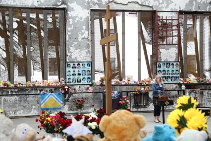 Северная Осетия. г. Беслан. Мемориальный комплекс на месте школы №1, где 1 сентября 2004 года в результате захвата террористами в заложниках оказались более тысячи человек. Погибли и позднее скончались от ранений 334 человека, из них 186 - дети.