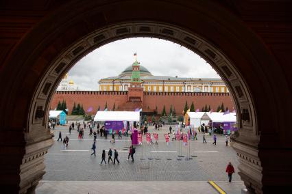 Москва. IX ежегодный книжный фестиваль `Красная площадь`.