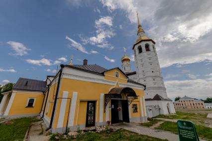 Владимирская область. Суздаль. Вид на  церковь Казанской Божией Матери.