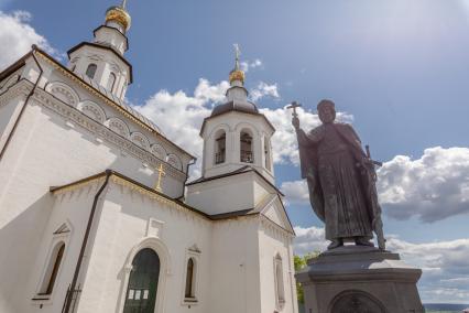 Владимирская область. Владимир.  Храм в честь благоверных князей Владимира и Александра Невского.