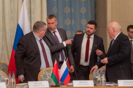 Алексей Оверчук,  Дмитрий Крутой  и  Дмитрий Мезенцев