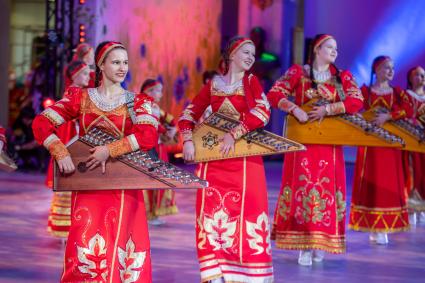 Москва. Гала-концерт фестиваля Союзного государства `Творчество юных` в Зале Полководцев Музея Победы на Поклонной горе.
