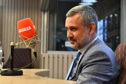 Москва. Председатель Синодального отдела по взаимоотношениям Церкви с обществом и СМИ Московского Патриархата, профессор МГИМО МИД России Владимир Легойда на радио `Комсомольская правда`.