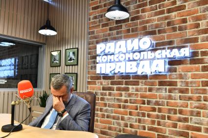 Москва. Председатель Синодального отдела по взаимоотношениям Церкви с обществом и СМИ Московского Патриархата, профессор МГИМО МИД России Владимир Легойда на радио `Комсомольская правда`.