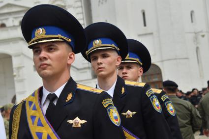 Москва.  Военнослужащие перед обращением президента РФ Владимира Путина  к подразделениям Министерства обороны РФ, Федеральной службы войск национальной гвардии, Федеральной службы безопасности, Министерства внутренних дел и Федеральной службы охраны, которые обеспечили порядок и законность во время мятежа.