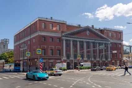 Москва.  Дворец графа Мусина-Пушкина на Разгуляе  на Спартаковской улице 2/1.