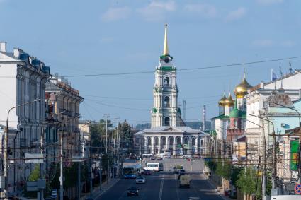 Тула.  Вид на Успенский собор.