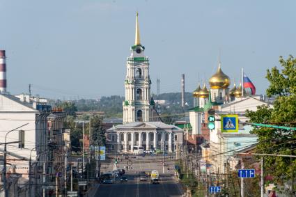 Тула.  Вид на Успенский собор.