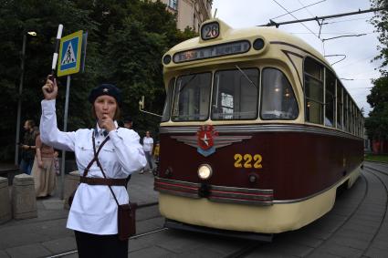 Москва. Трамвай РВЗ-6  во время парада трамваев, приуроченного ко Дню московского транспорта.