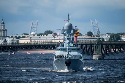 Санкт-Петербург. Во время репетиции Главного военно-морского парада в честь Дня Военно-морского флота России.