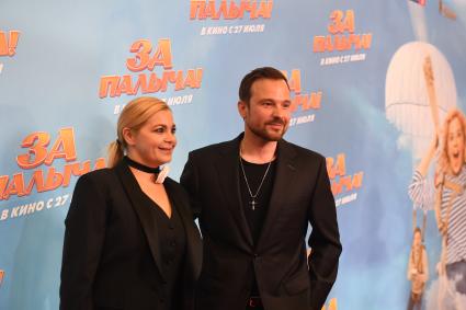 Москва. Актриса Ирина Пегова и актер Андрей Чадовна премьере фильма `За Палыча!` в кинотеатре `КАРО 11 Октябрь`.