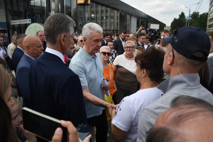 Москва.  Мэр Москвы Сергей Собянин  во время открытия  городского  вокзала Тимирязевская на МЦД-1.