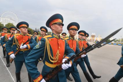 Москва. Торжественная церемония  принятия  Присяги курсантами и студентами  Академии ГПС МЧС.