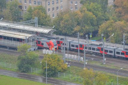 Москва.  Вид на железную дорогу сверху.