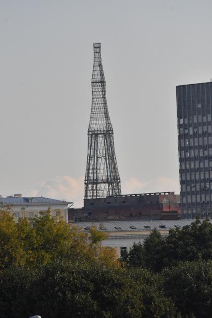 Москва.  Вид на Шуховскую башню.