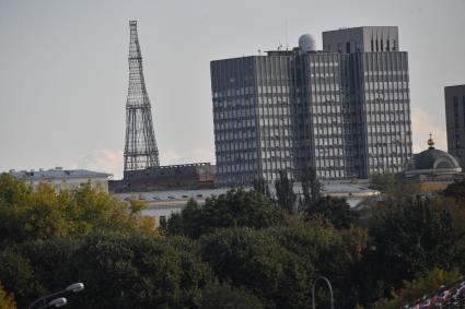 Москва.  Вид на Шуховскую башню.