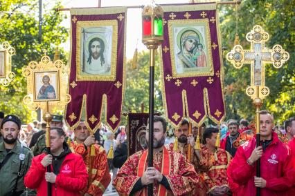 Московская область. Участники XII Елисаветинского крестного хода.