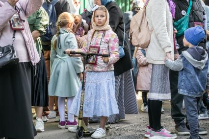 Московская область. Участники XII Елисаветинского крестного хода.