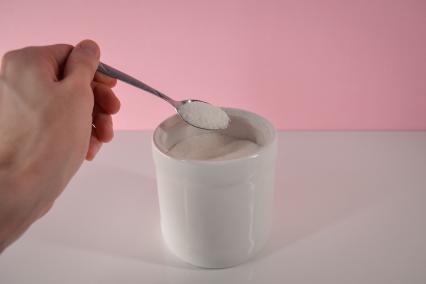 Сахар в сахарнице