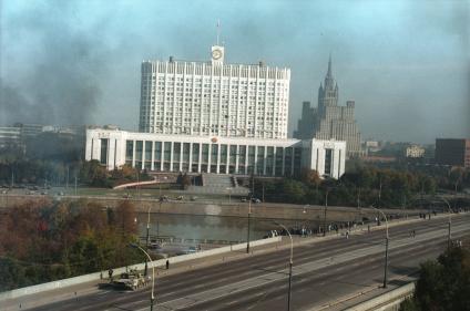 Москва. 1993г. Октябрьский путч. Танки у Дома Советов РФ (Белого дома РФ).