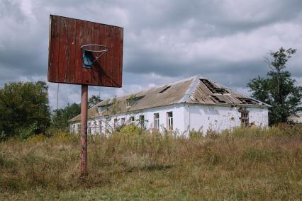 Николаевская область. Очаковский район. с.Васильевка. Местная школа, разрушенная в результате обстрела ВСУ.