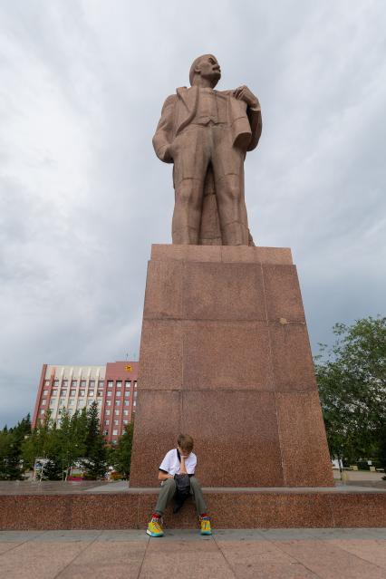 Забайкальский край, г. Чита. Памятник В. И. Ленину на одноименной площади.