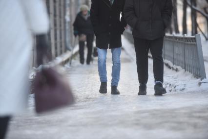 Екатеринбург. Гололед в городе