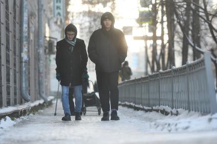 Екатеринбург. Гололед в городе