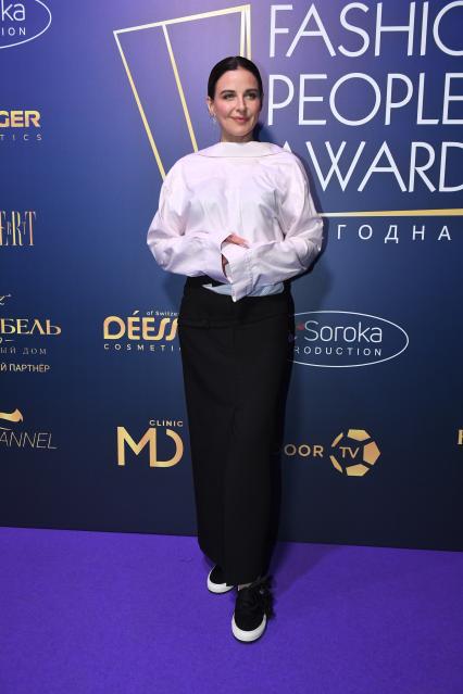 Москва. Певица Наталия Власова на церемонии вручения `Fashion People Awards 2023` в Известия Hall.