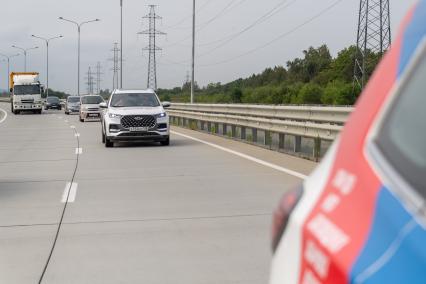 Владивосток. Автомобиль участников автопробега `Открываем Дальний`.