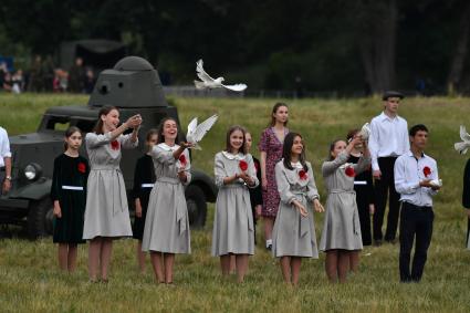 Брест. Военно-историческая реконструкция `22 июня. Брестская крепость`, посвященная Дню всенародной памяти жертв Великой Отечественнной войны и геноцида белорусского народа на территории мемориального комплекса `Брестская крепость-герой`.