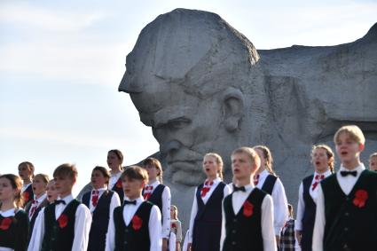 Брест. Митинг-реквием, посвященный Дню всенародной памяти жертв Великой Отечественнной войны и геноцида белорусского народа на территории мемориального комплекса `Брестская крепость-герой`.