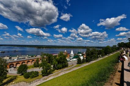 Нижний Новгород. Вид на Кремль и Волгу.