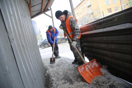 Последствия снегопада в Красноярске