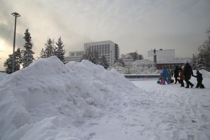 Последствия снегопада в Красноярске