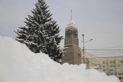 Последствия снегопада в Красноярске