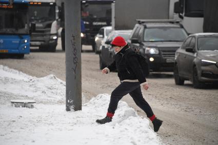 Последствия снегопада в Москве