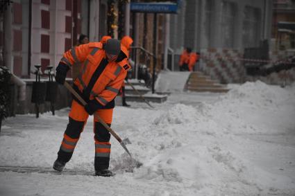 Последствия снегопада в Москве