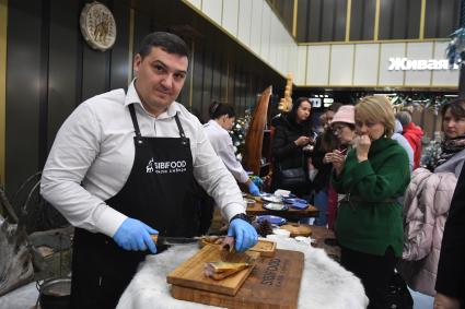 Мэр Москвы Сергей Собянин открыл рыбный рынок Москва - на волне\"