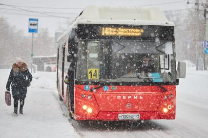 Сильный снегопад в Перми