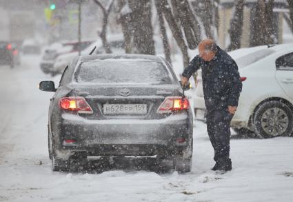 Сильный снегопад в Перми