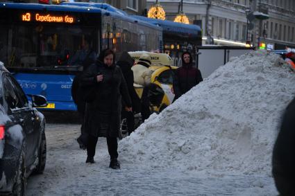 Снег в Москве