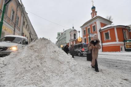 Снег в Москве