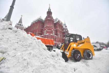 Снег в Москве