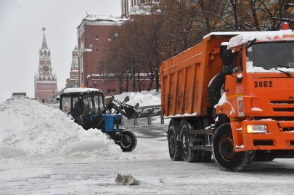 Снег в Москве