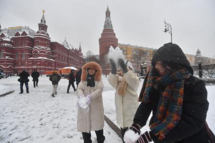 Снег в Москве